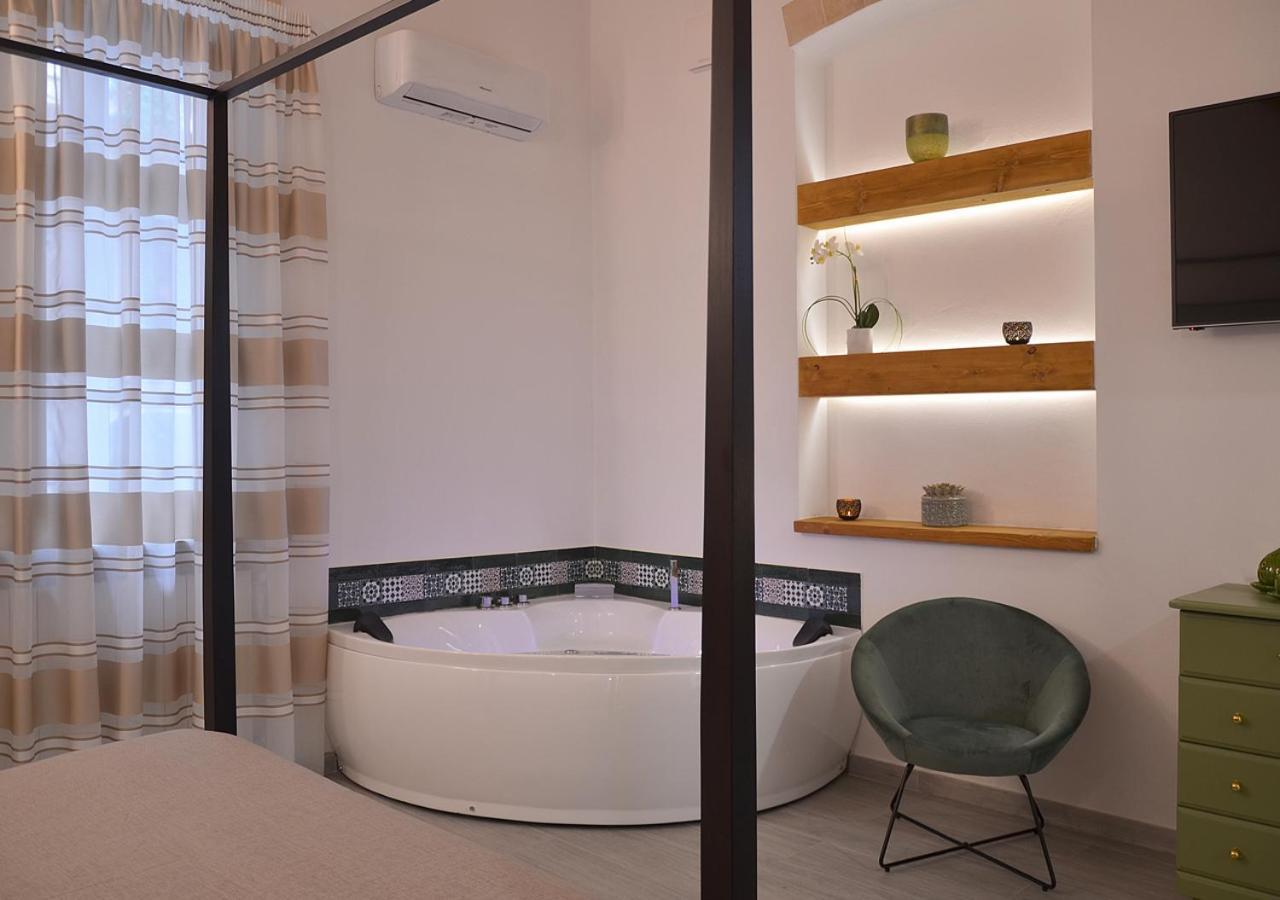 The Court Suites & Spa Taranto Esterno foto